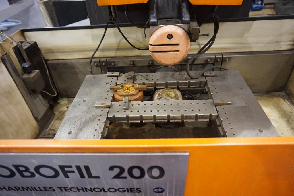 CHARMILLES Robofil 200 